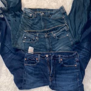 Dark blue Levi jeans